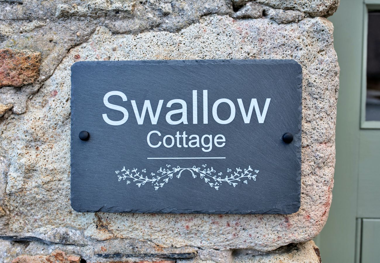 Landhaus in Sticker - Swallow Cottage