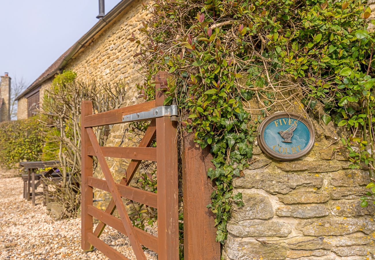 Landhaus in North Cheriton - Fives Court Cottage