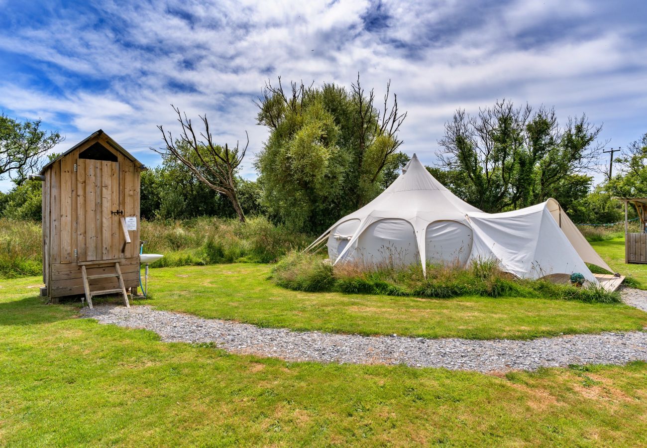 Chalet in Ilfracombe - Beech Lotus Belle Tent