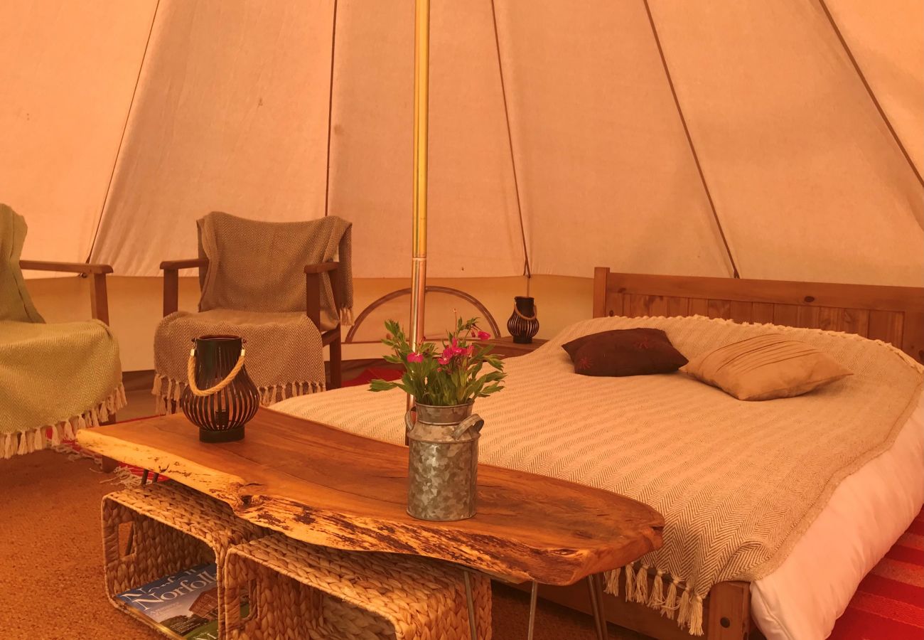 Chalet in Swannington - Iris Bell Tent