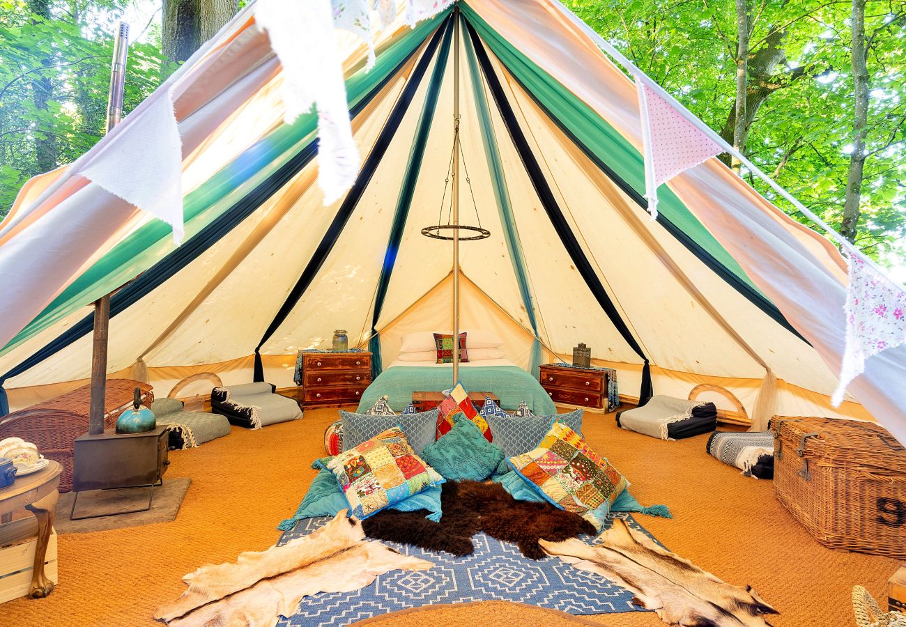 Chalet in Woolton Hill - Moroccan Bell Tent