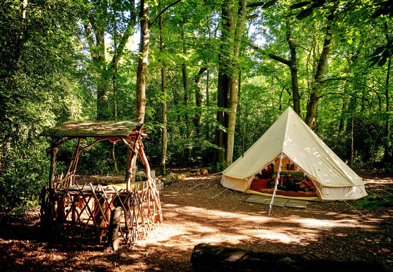 Chalet in Woolton Hill - Moroccan Bell Tent