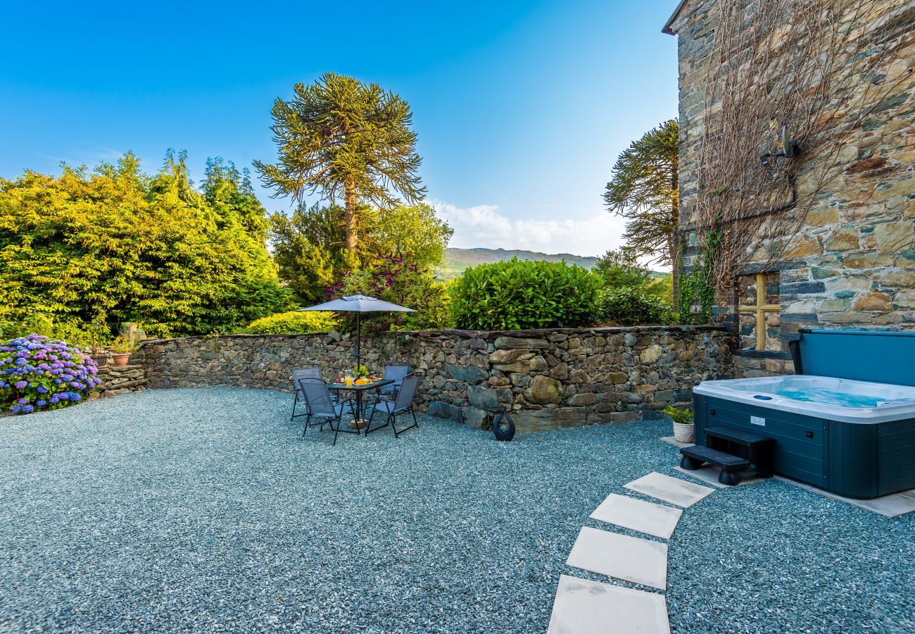 Landhaus in Dolgellau - Cader Cottage (Bwthyn y Llwyn Cottage)