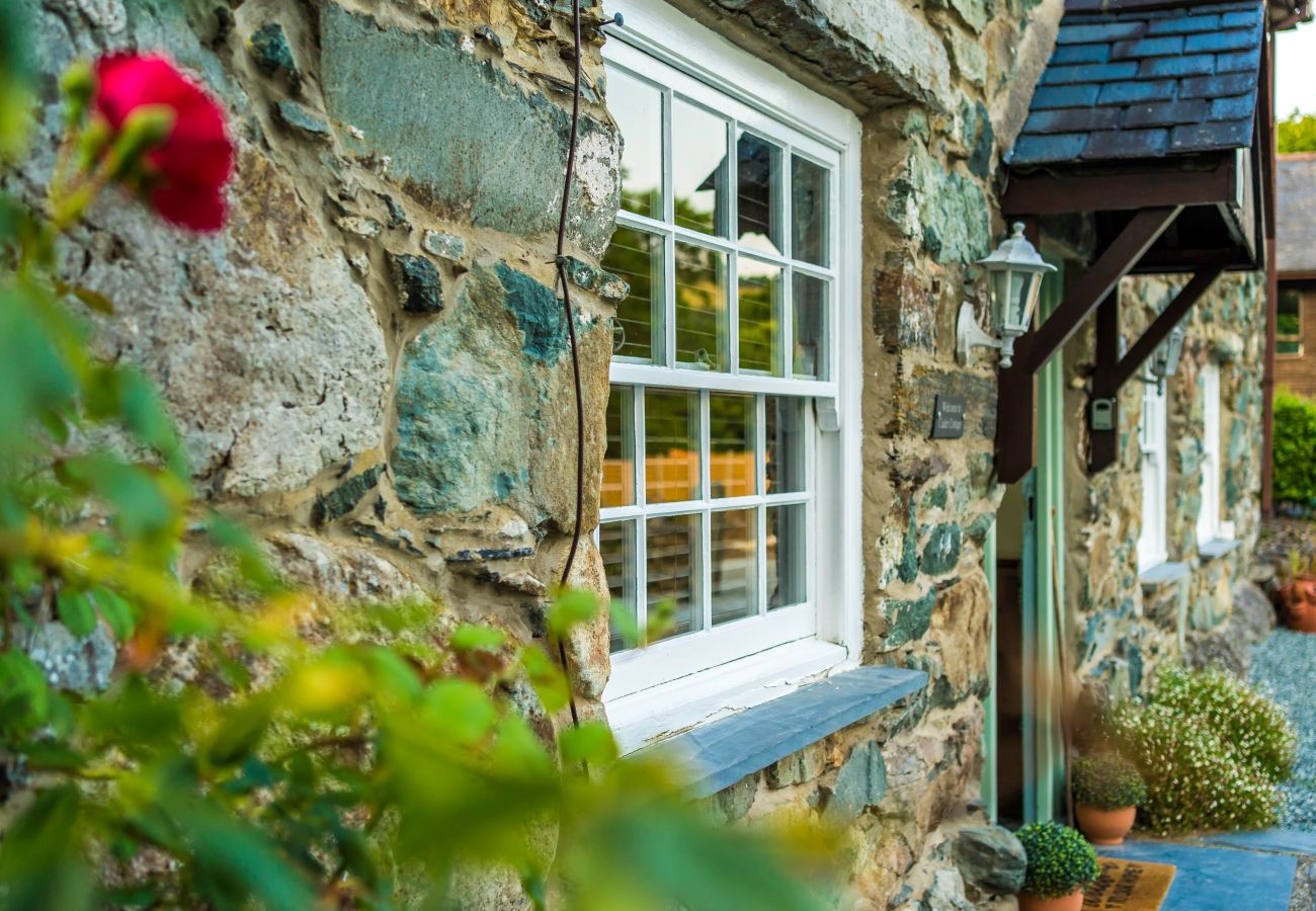 Landhaus in Dolgellau - Cader Cottage (Bwthyn y Llwyn Cottage)