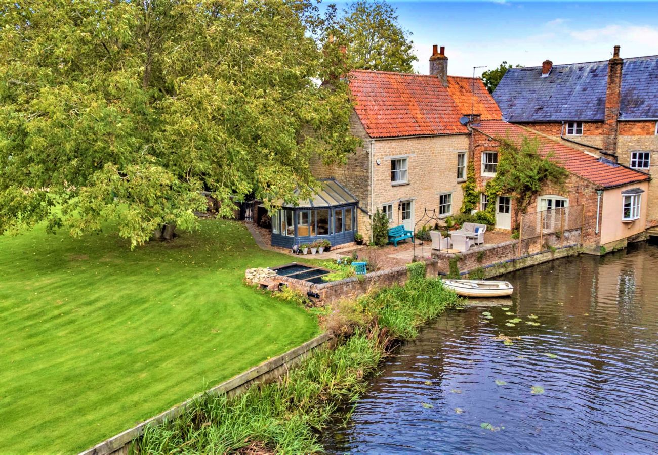 Ferienhaus in Islip - Islip Mill House - Beautiful Riverside Home