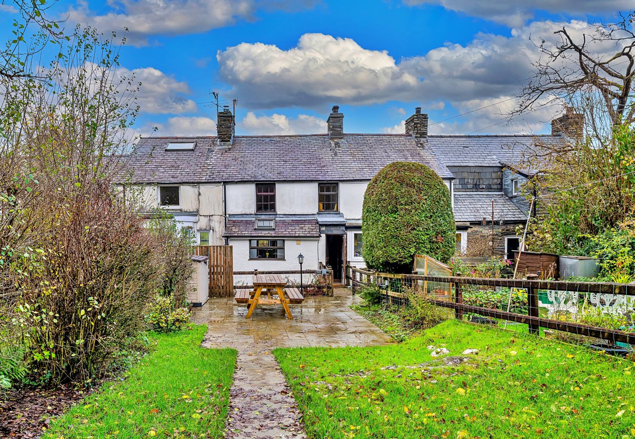 Landhaus in Dolwyddelan - Harp House