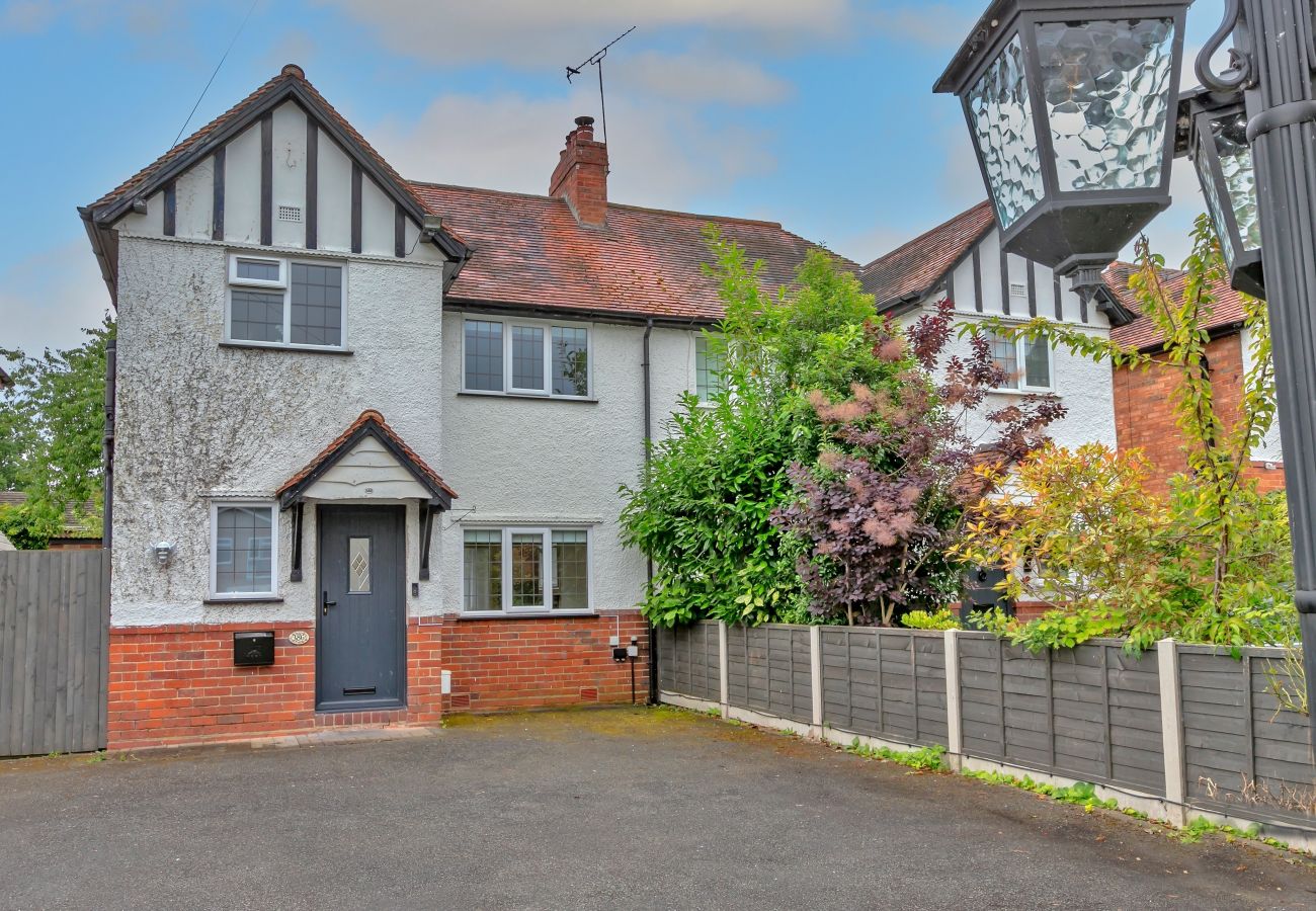 Ferienhaus in Solihull - DeBarnes House