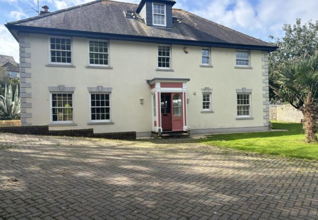  in Millbrook - Nicely Tucked Away Cottage