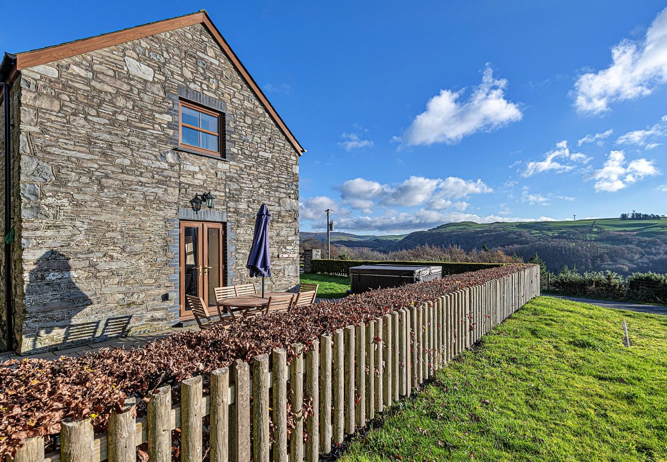 Landhaus in Talybont - Helygen