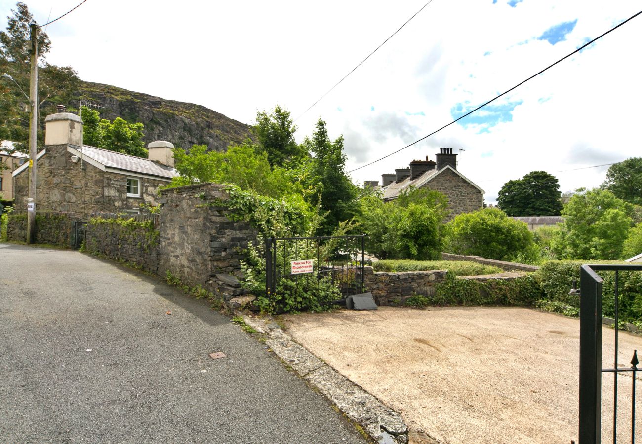 Landhaus in Blaenau Ffestiniog - Brondderwen