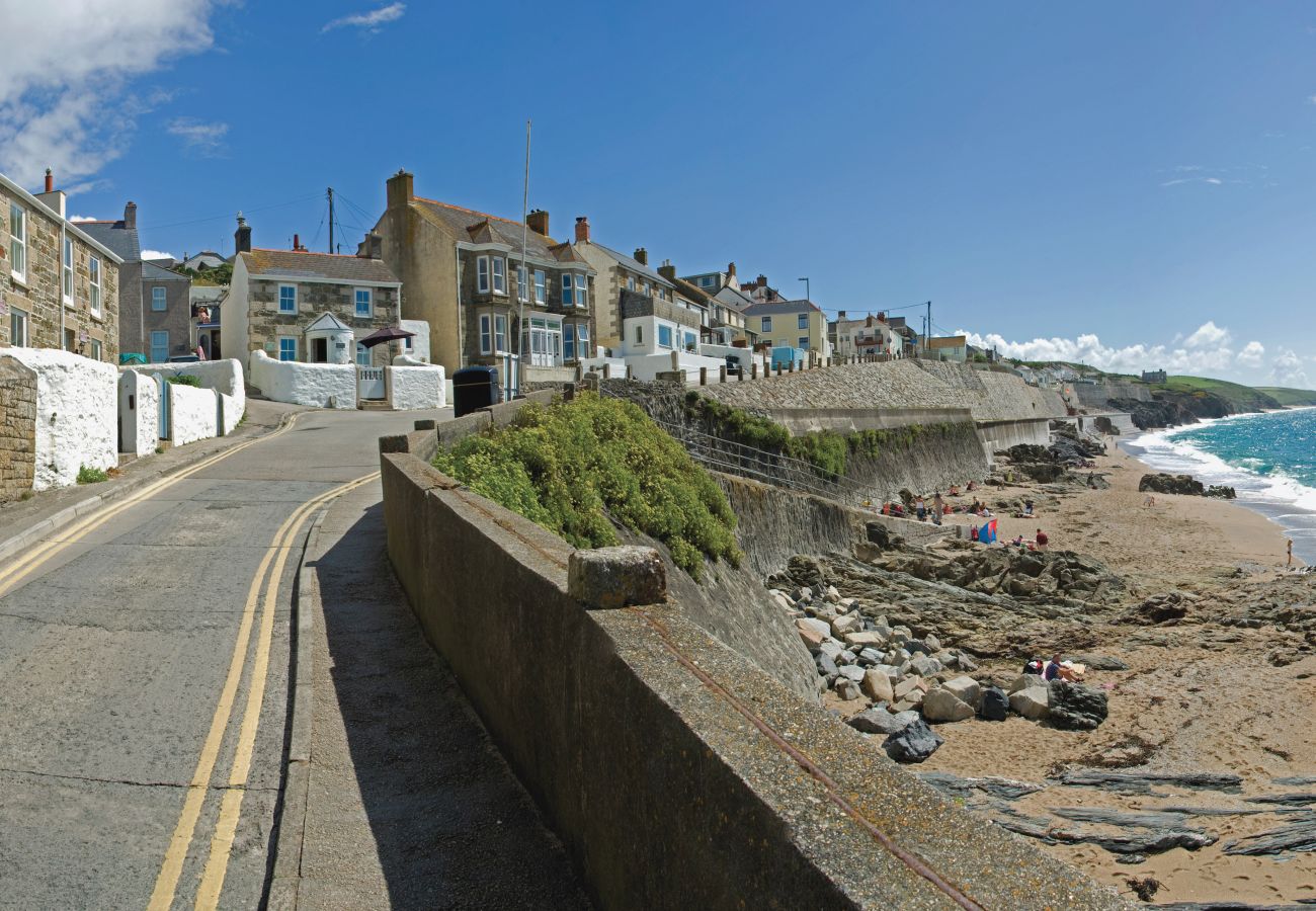 Ferienhaus in Porthleven - Beyond The Blue