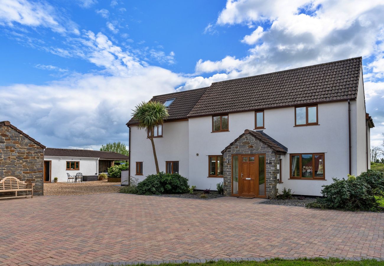 Ferienhaus in Weston-Super-Mare - Stone Bow Farmhouse