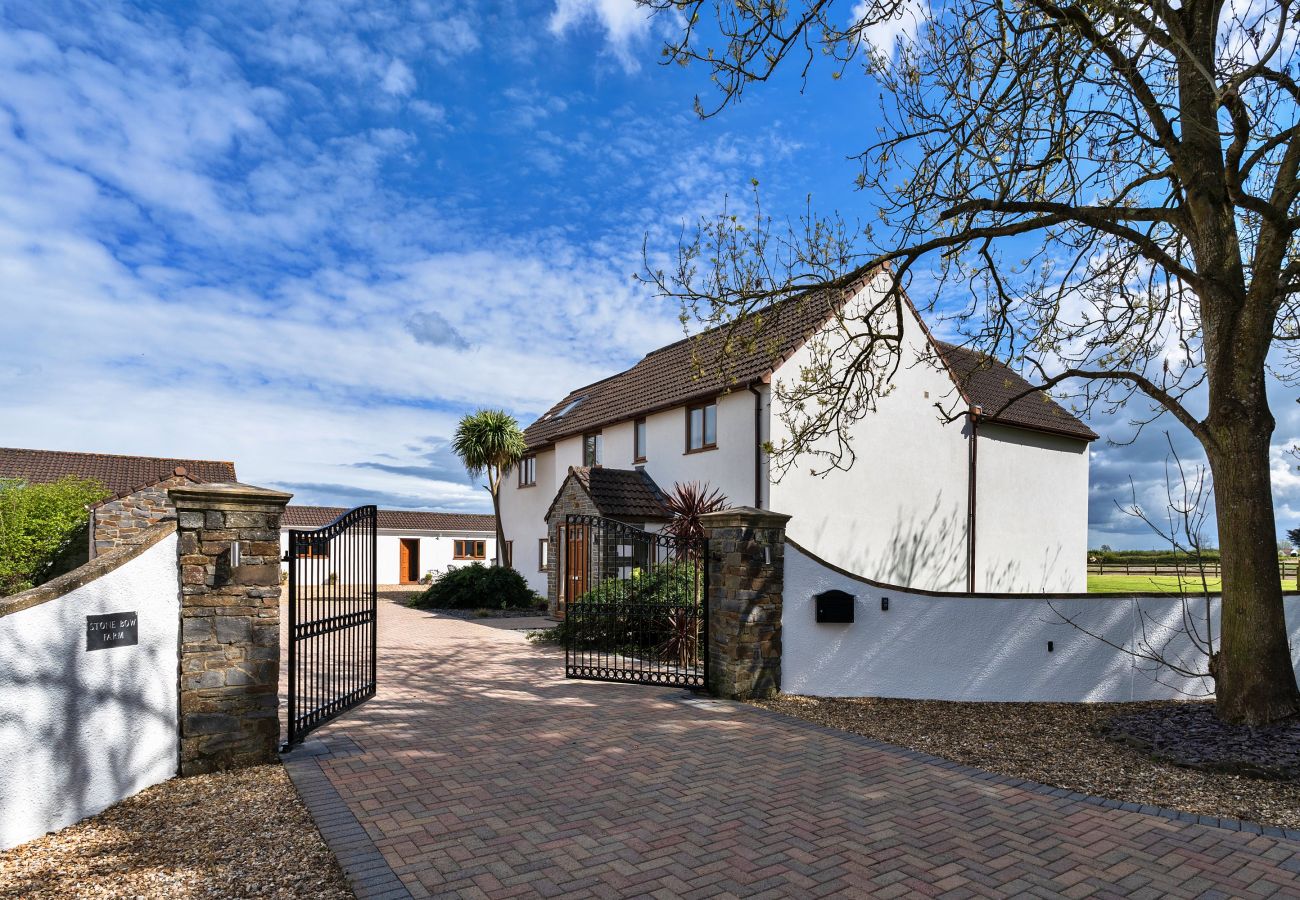 Ferienhaus in Weston-Super-Mare - Stone Bow Farmhouse