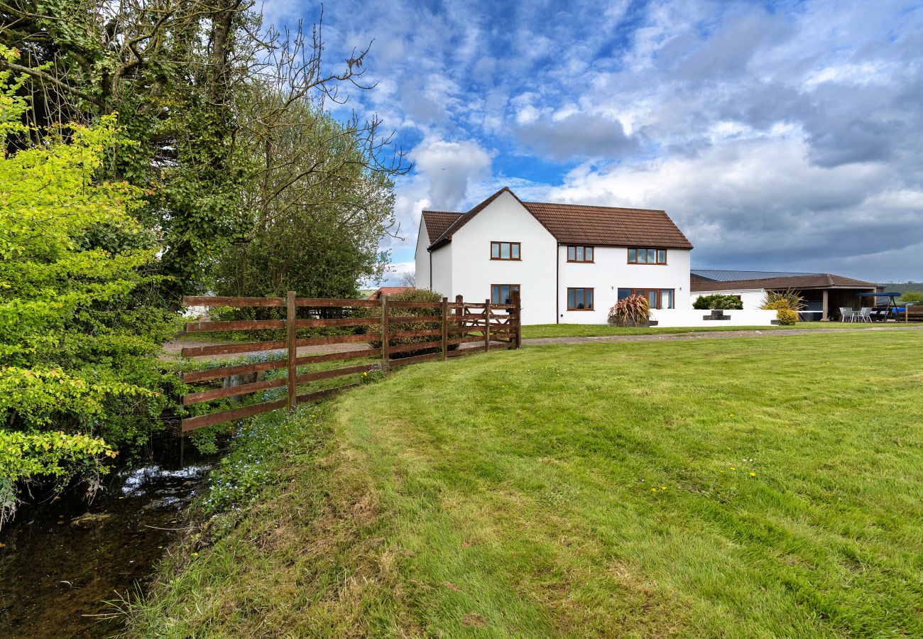 Ferienhaus in Weston-Super-Mare - Stone Bow Farmhouse