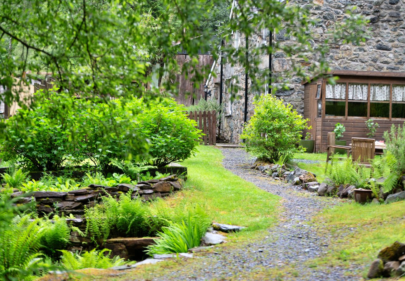 Landhaus in Dolgellau - Hermon Bach