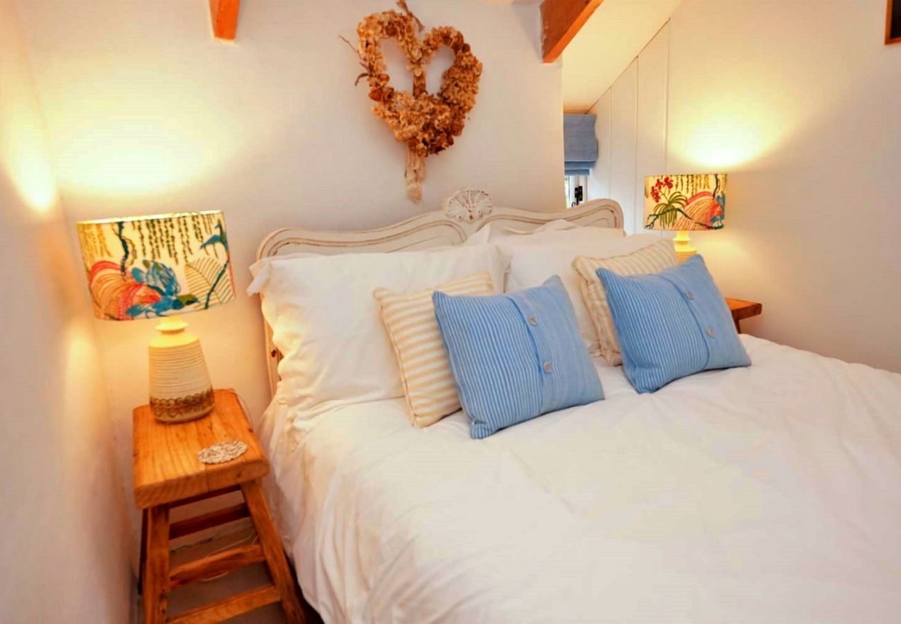 Landhaus in Porthcothan Bay - Porthcothan Mill Cottage