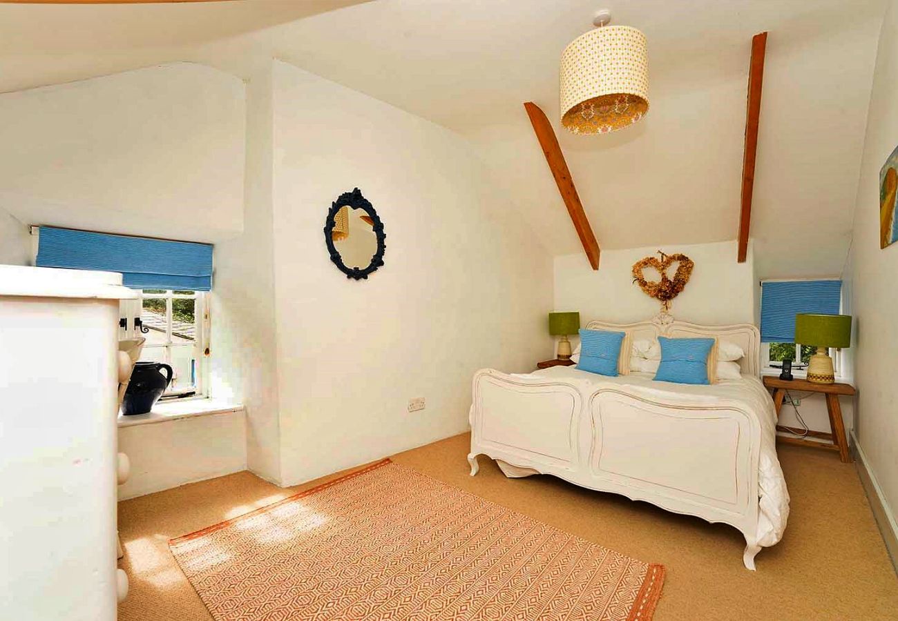 Landhaus in Porthcothan Bay - Porthcothan Mill Cottage