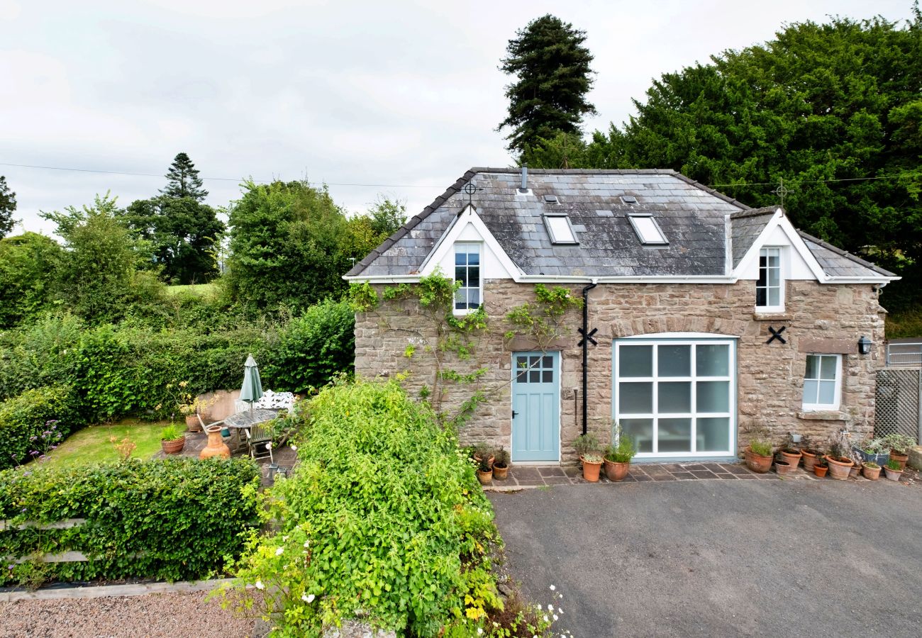 Landhaus in Penyclawdd - Coach House Wellbeing Retreat