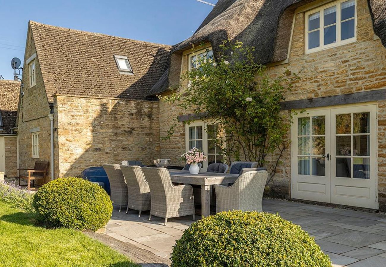 Landhaus in Long Compton - School Cottage