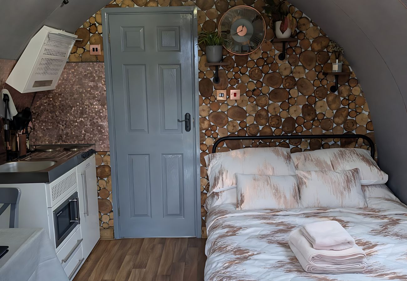 Chalet in Fownhope - Willow Glamping Pod