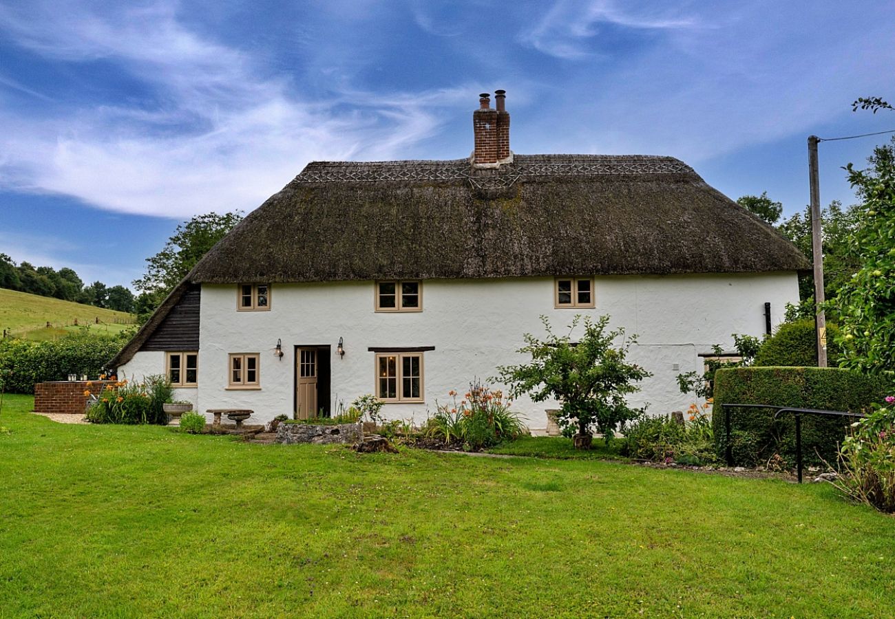 Landhaus in Winterborne Houghton - The Thatch at Winterborne Houghton