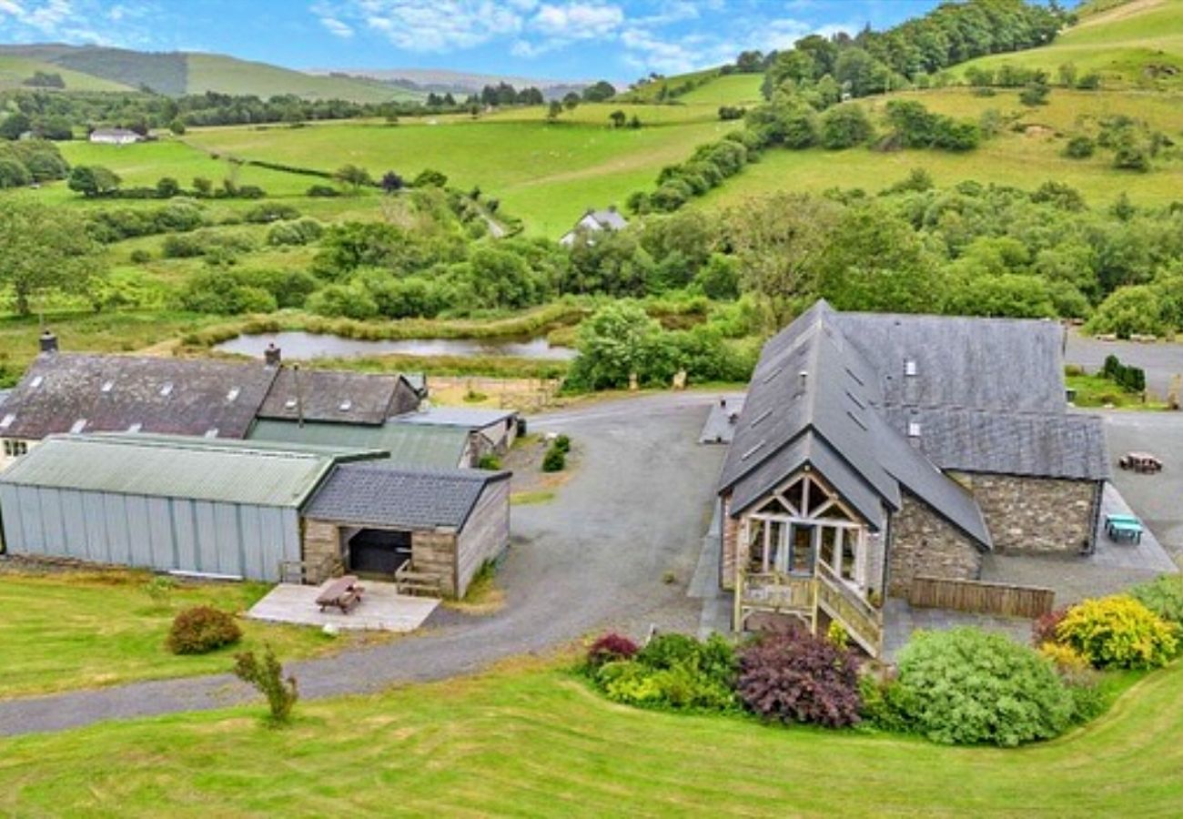 Landhaus in Aberystwyth - The Barn at Tynrhyd Retreat