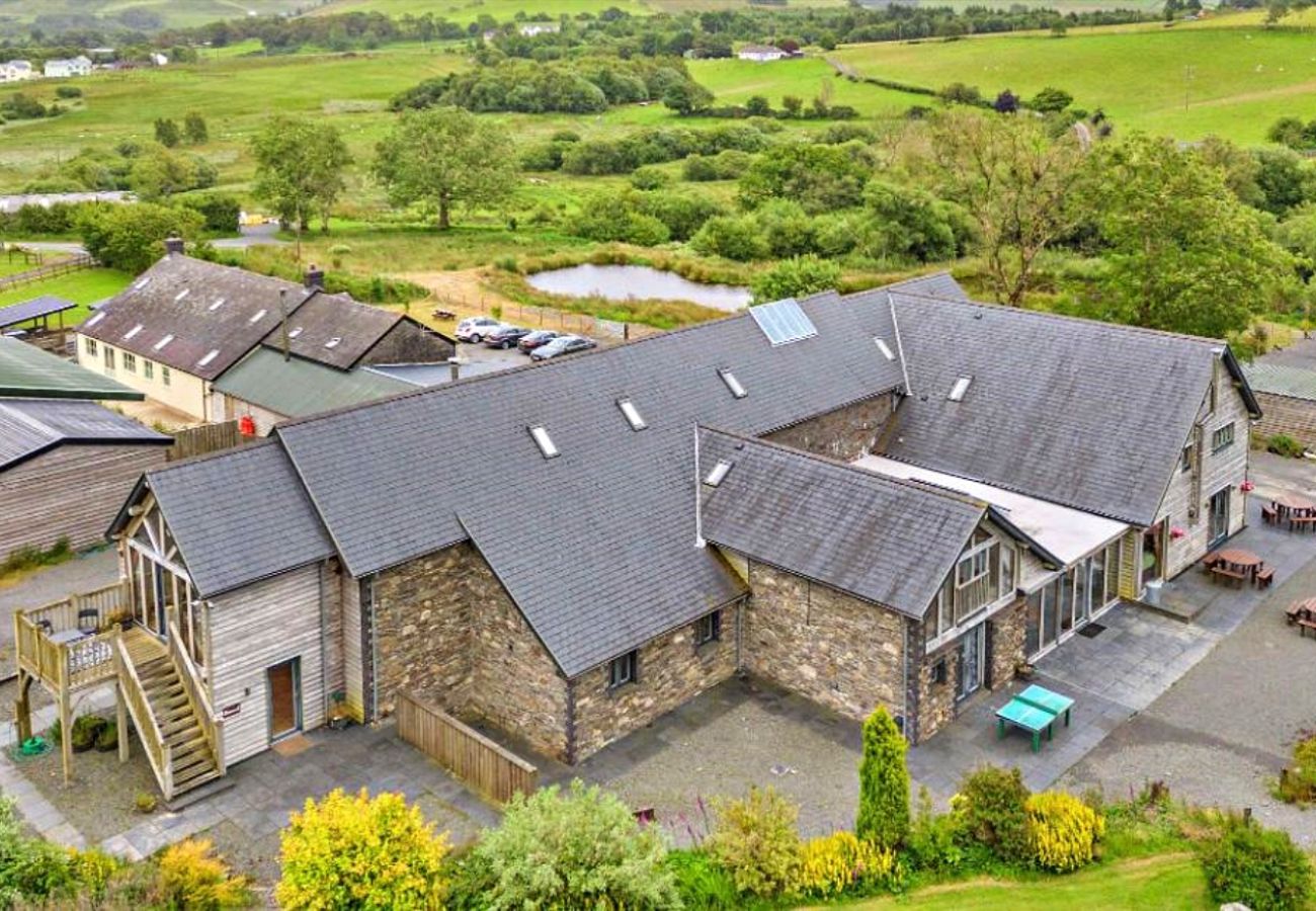 Landhaus in Aberystwyth - The Barn at Tynrhyd Retreat