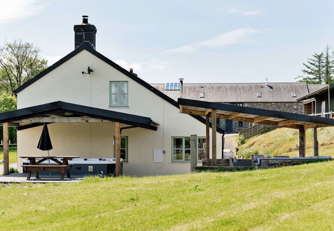 Landhaus in Rhydyfelin - The Welsh Farmhouse