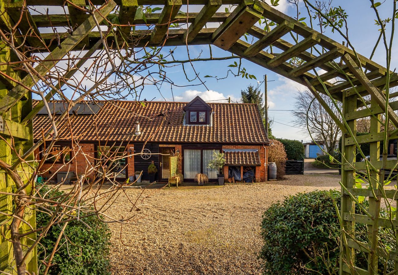 Landhaus in Surlingham - Pottles Cottage