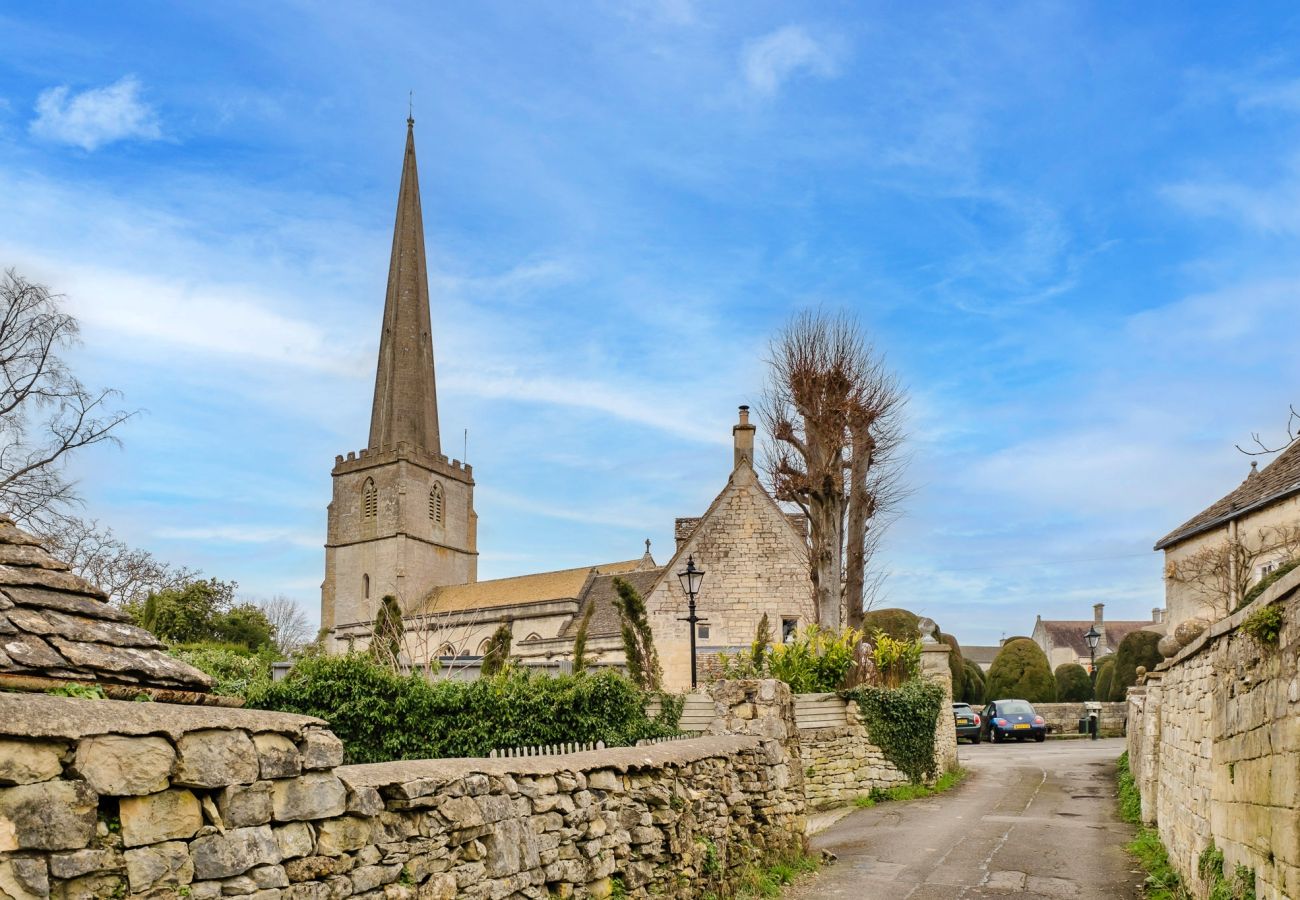 Landhaus in Painswick - Courtside Cottage