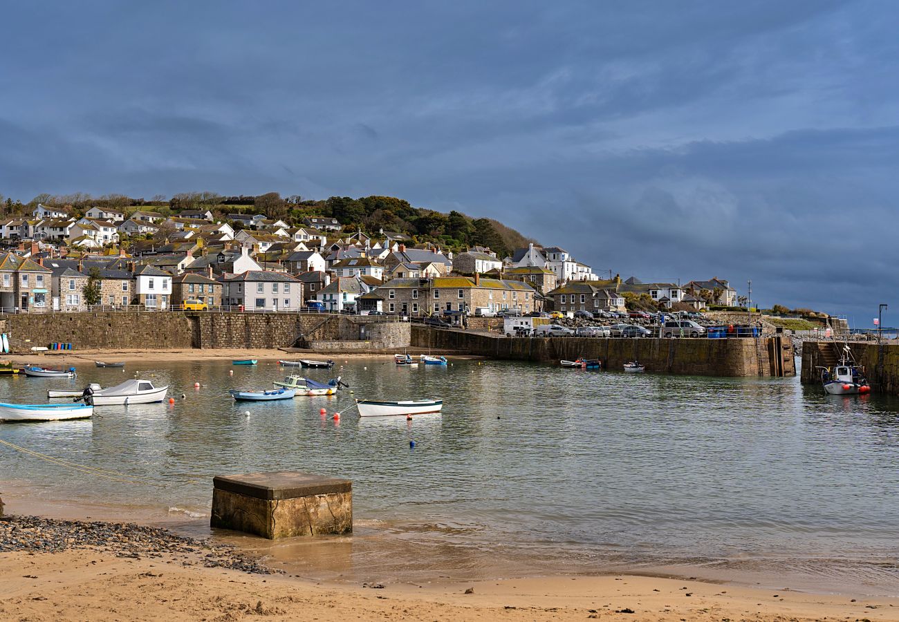 Cottage in Mousehole - Cosy Mousehole Cottage with Sea Views