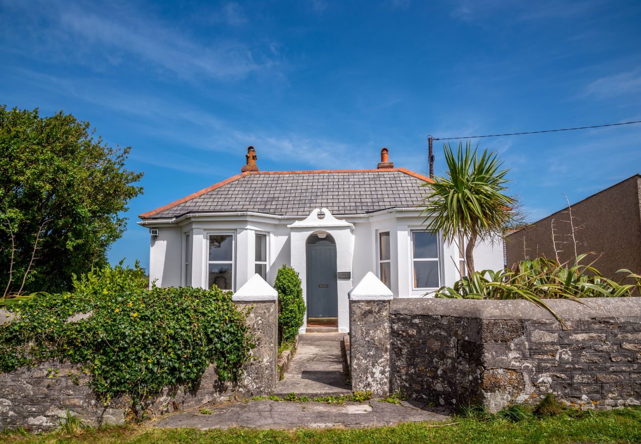 Cottage in Pendeen - Western Watch