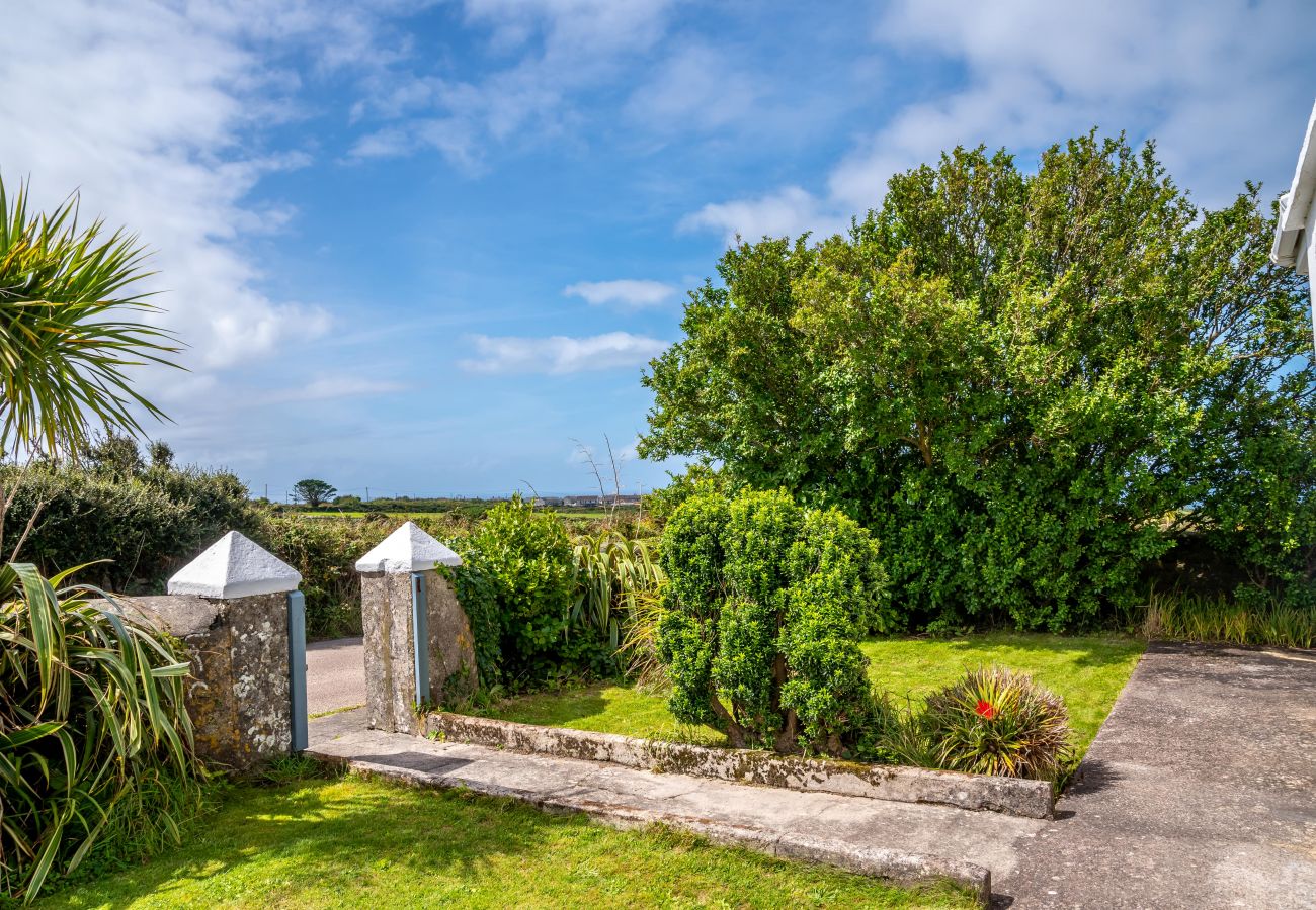 Cottage in Pendeen - Western Watch