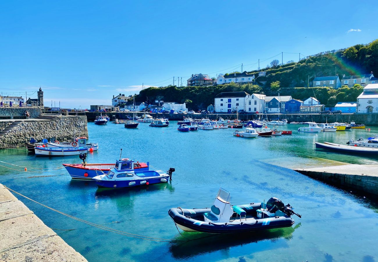 Cottage in Porthleven - Scallop Cottage