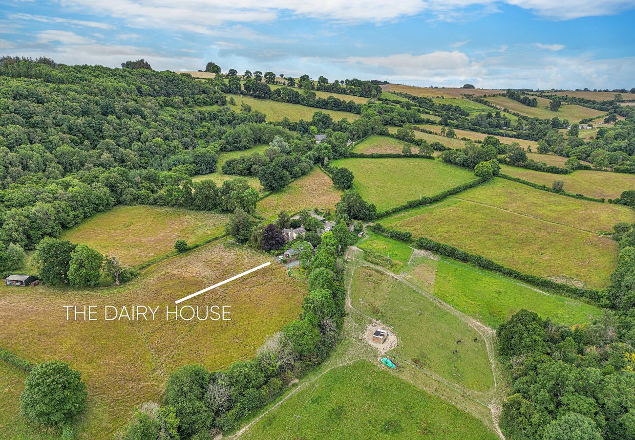 Cottage in Church Stoke - The Dairyhouse