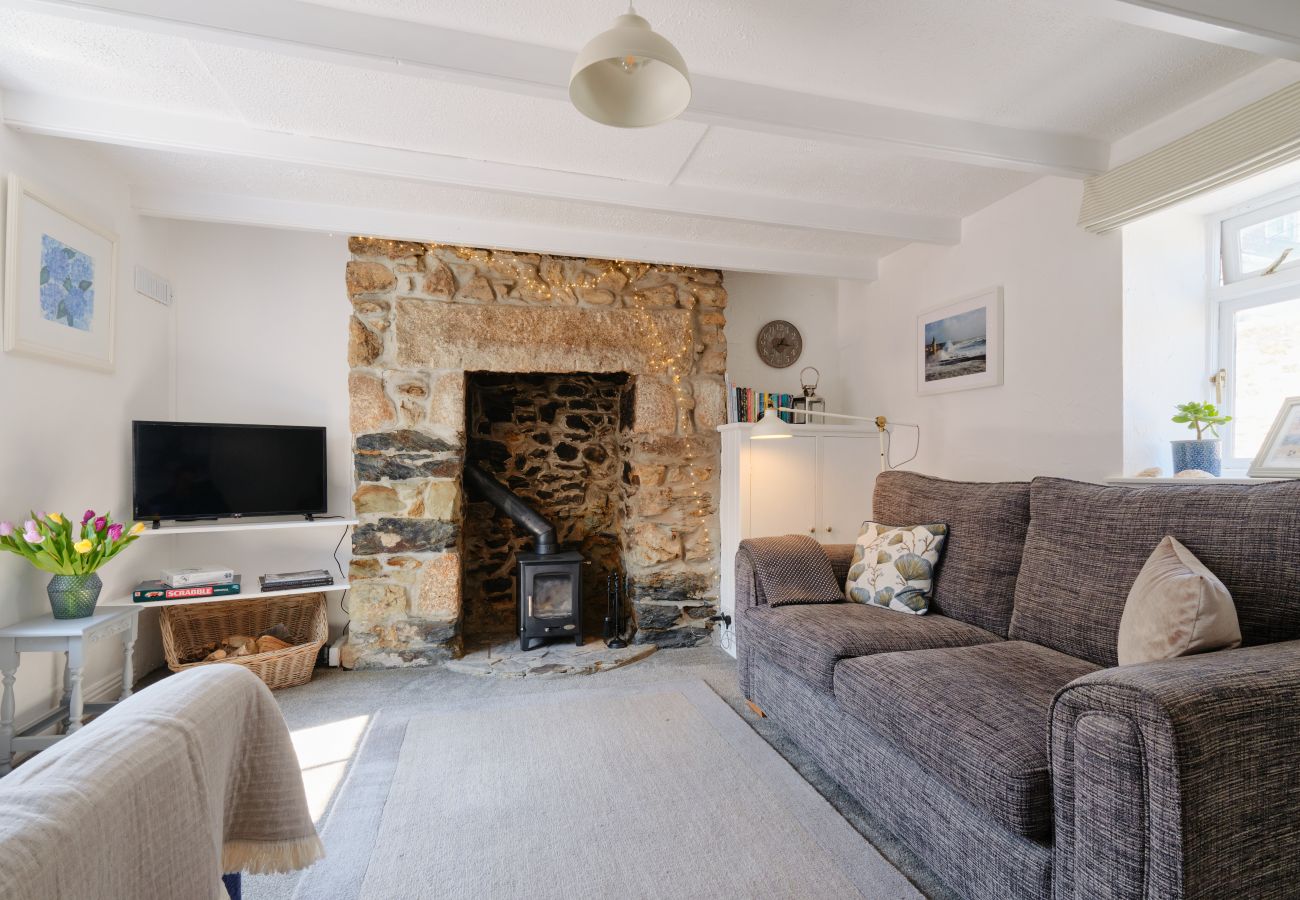 Cottage in Porthleven - Coral Cottage