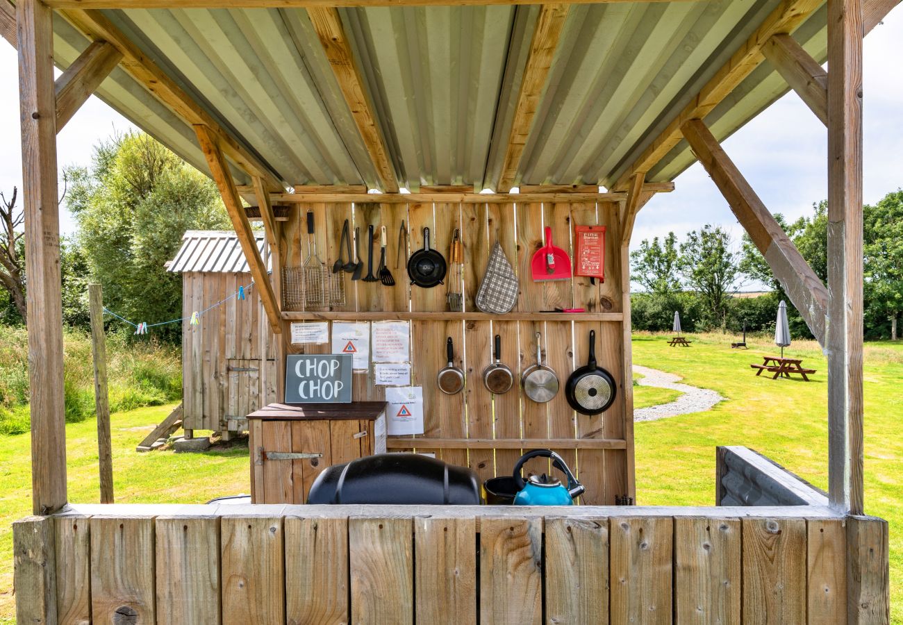 Chalet in Ilfracombe - Beech Lotus Belle Tent