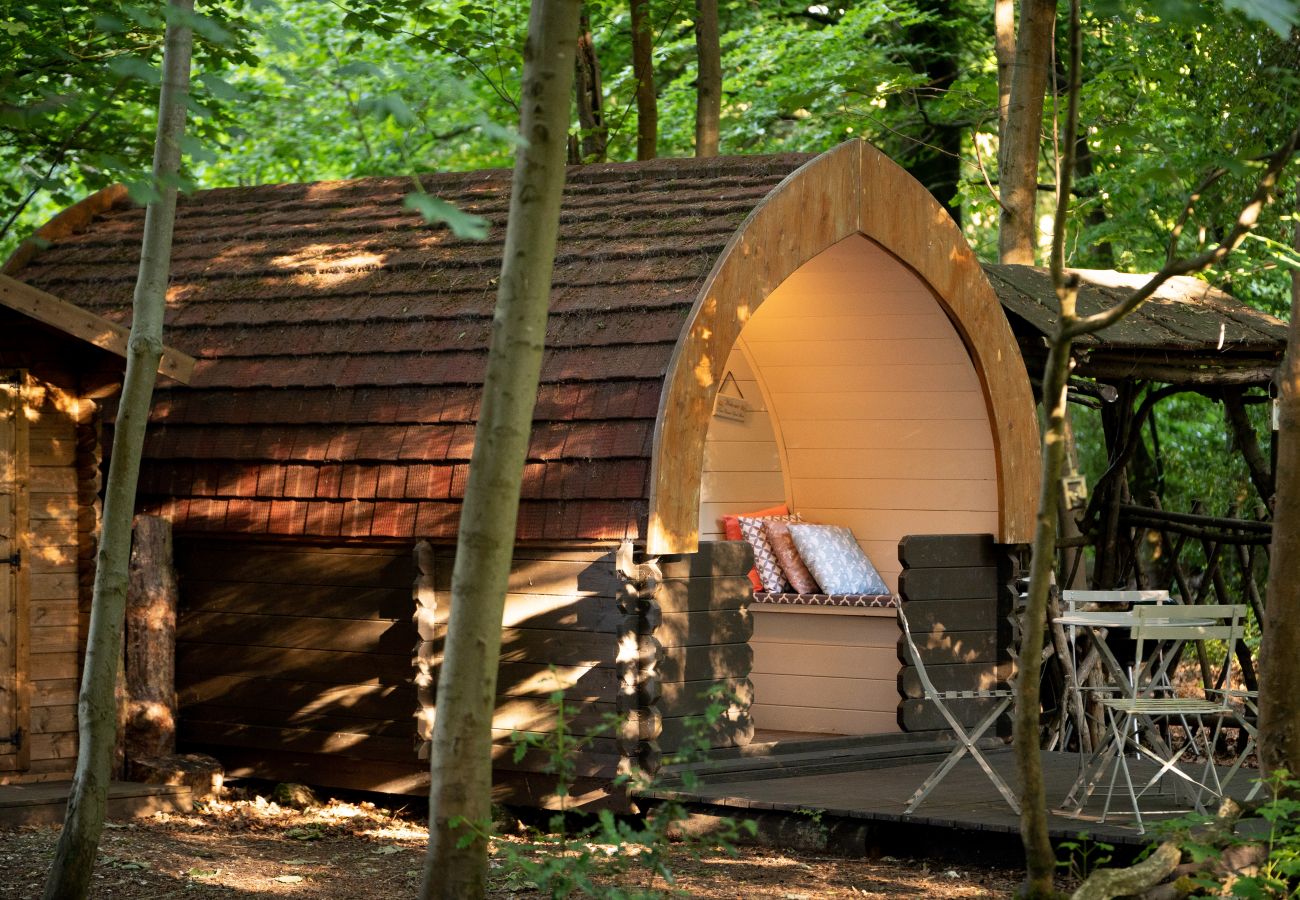 Chalet in Woolton Hill - Bluebelle Glamping Pod