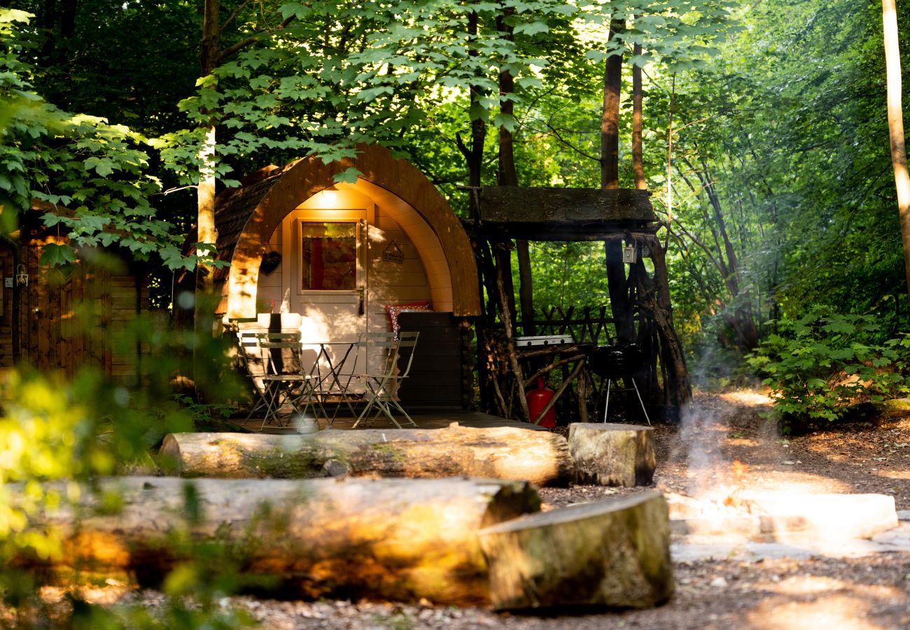 Chalet in Woolton Hill - Bluebelle Glamping Pod