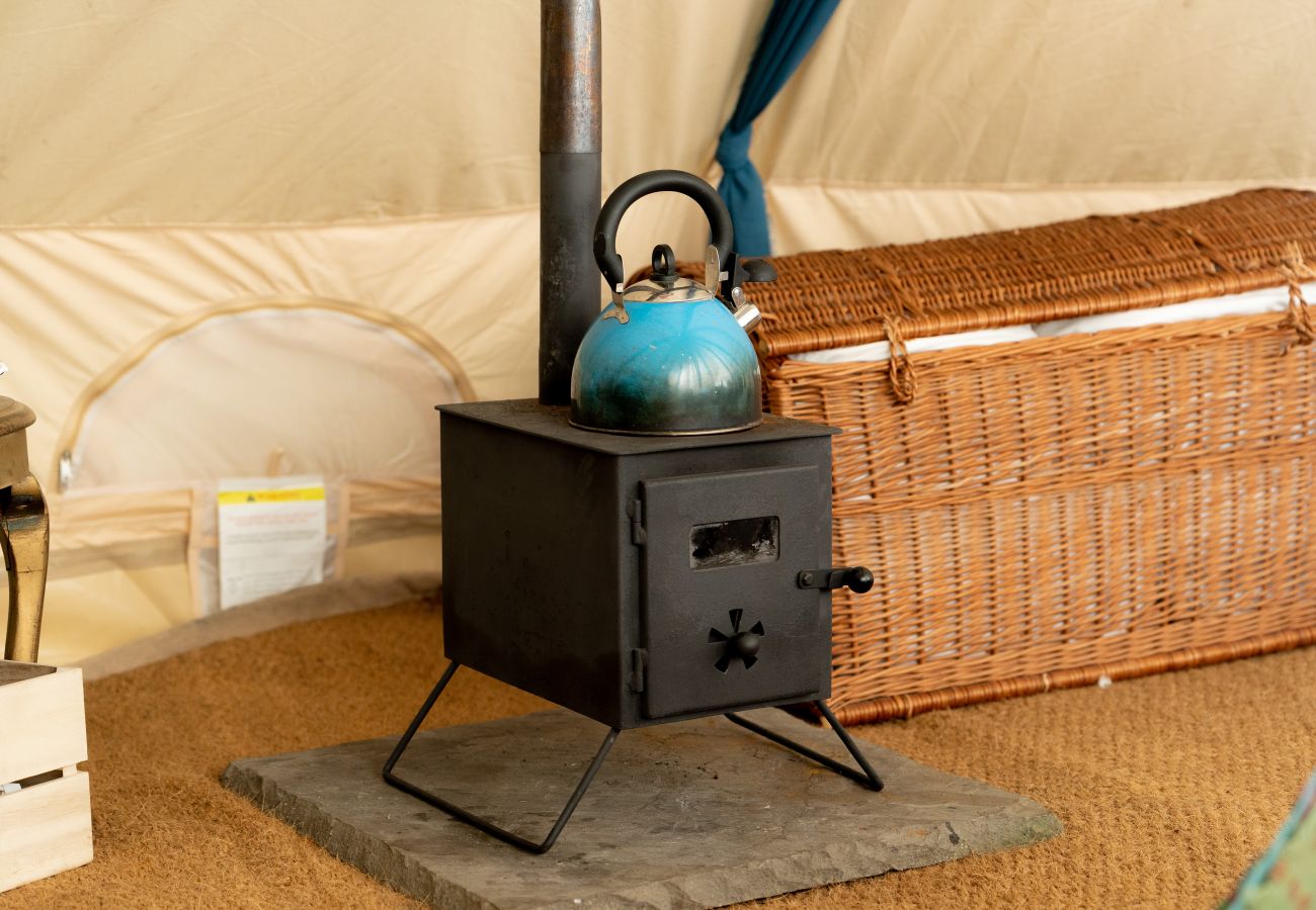 Chalet in Woolton Hill - Moroccan Bell Tent