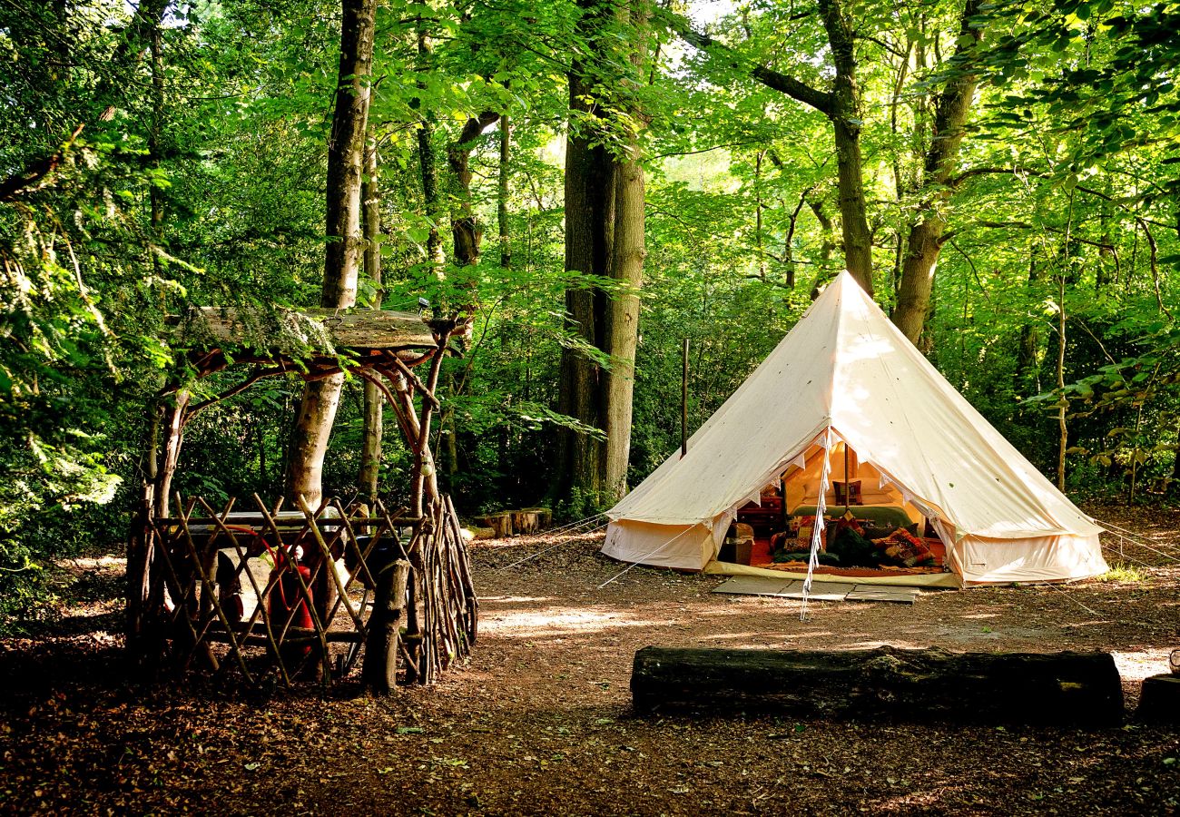 Chalet in Woolton Hill - Moroccan Bell Tent