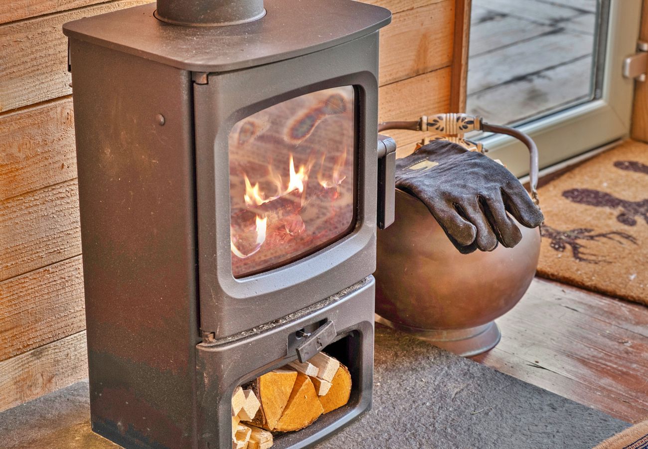 Chalet in Kiltarlity - Cosagach Falls Cabin