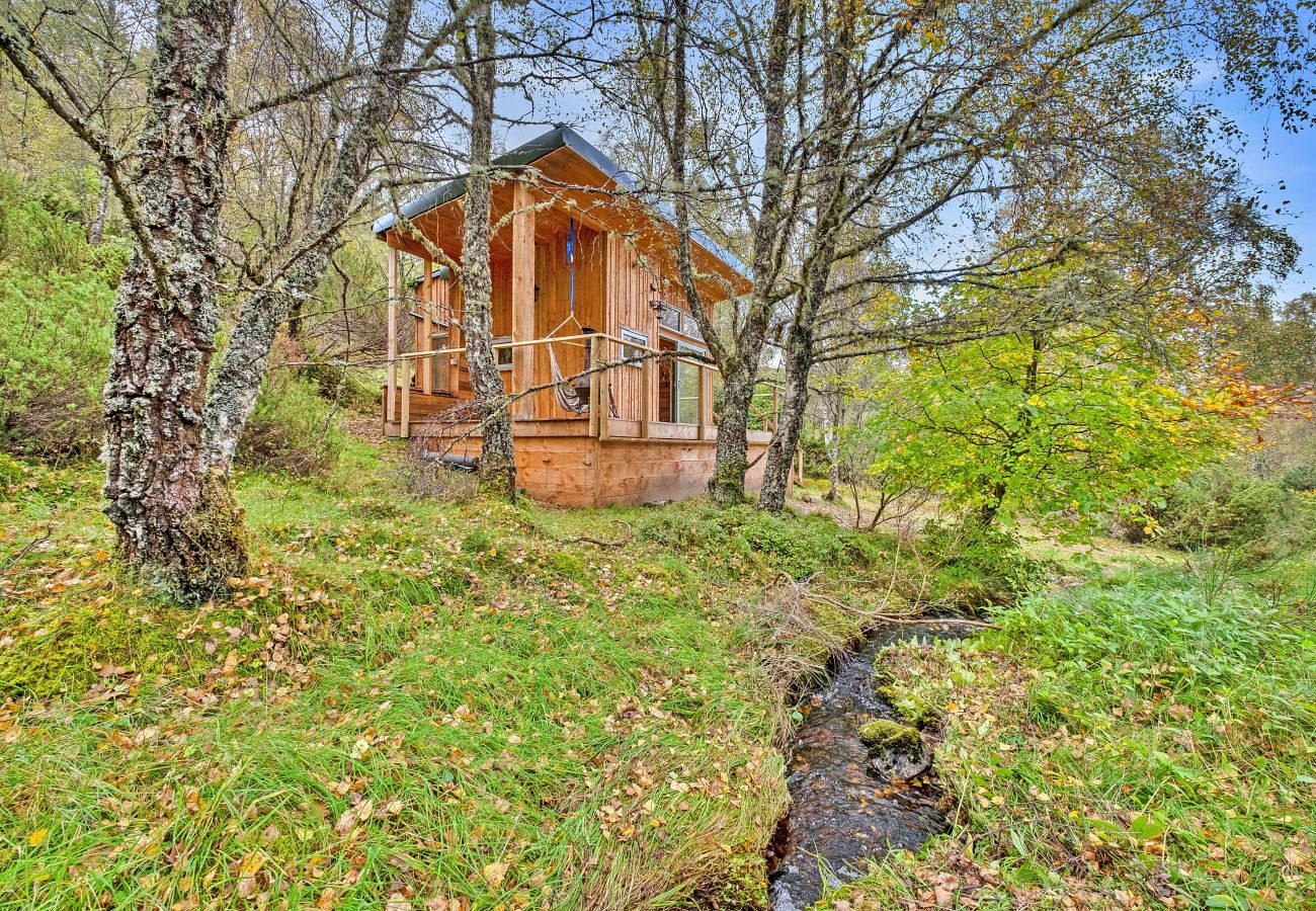 Chalet in Kiltarlity - Cosagach Falls Cabin