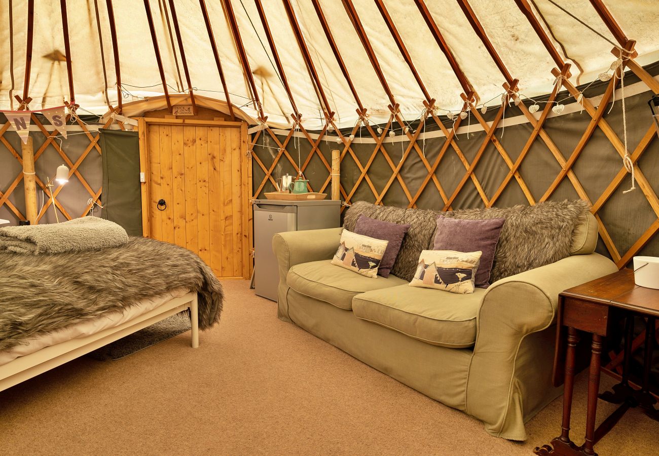 Chalet in Auchterarder - Heather Yurt