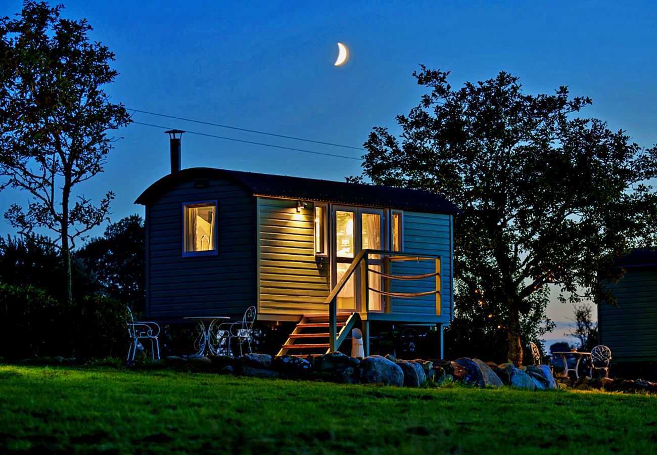 Chalet in Pwllheli - 'Angharad' Poachers Hut