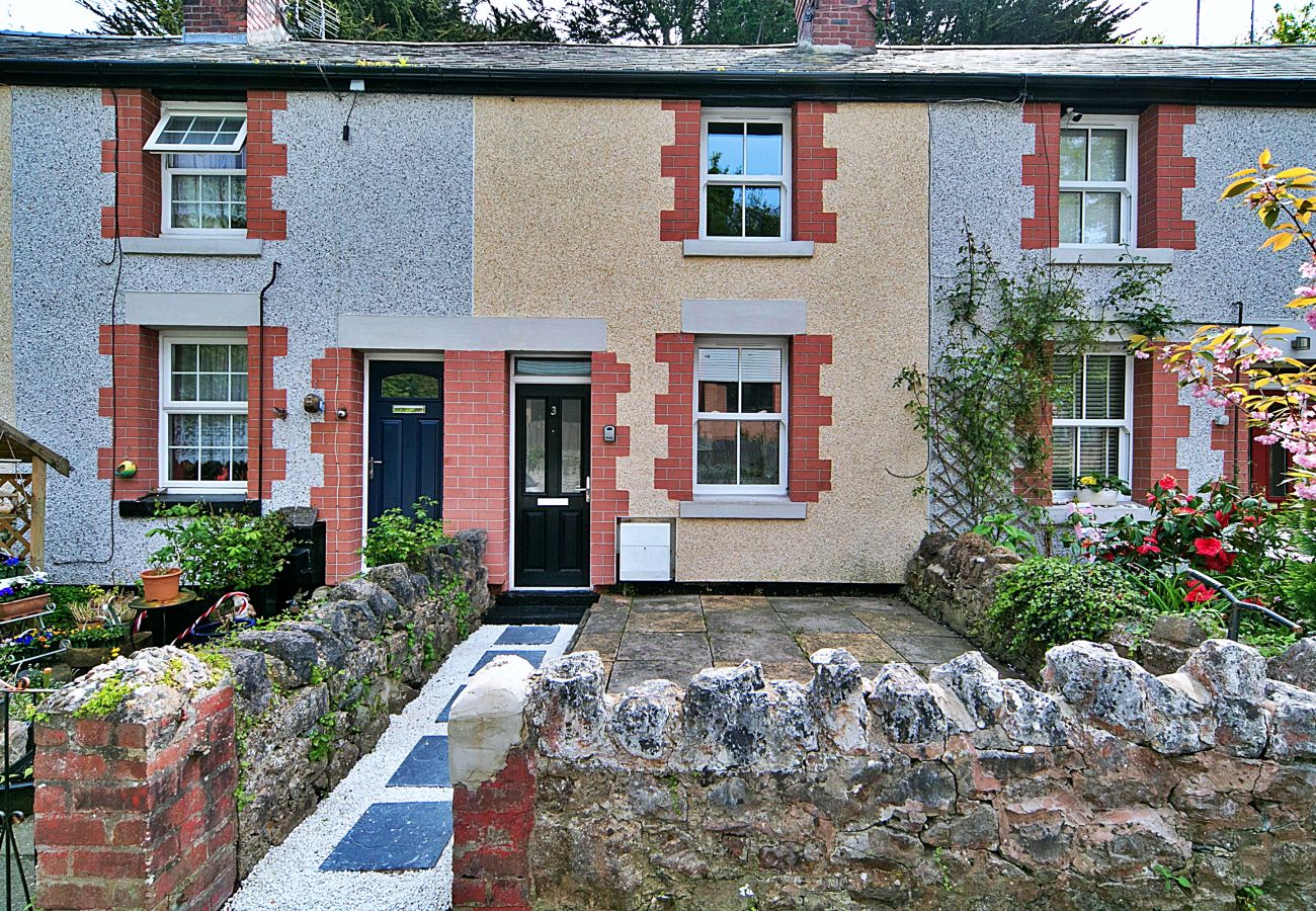 Cottage in Colwyn Bay - Brook View