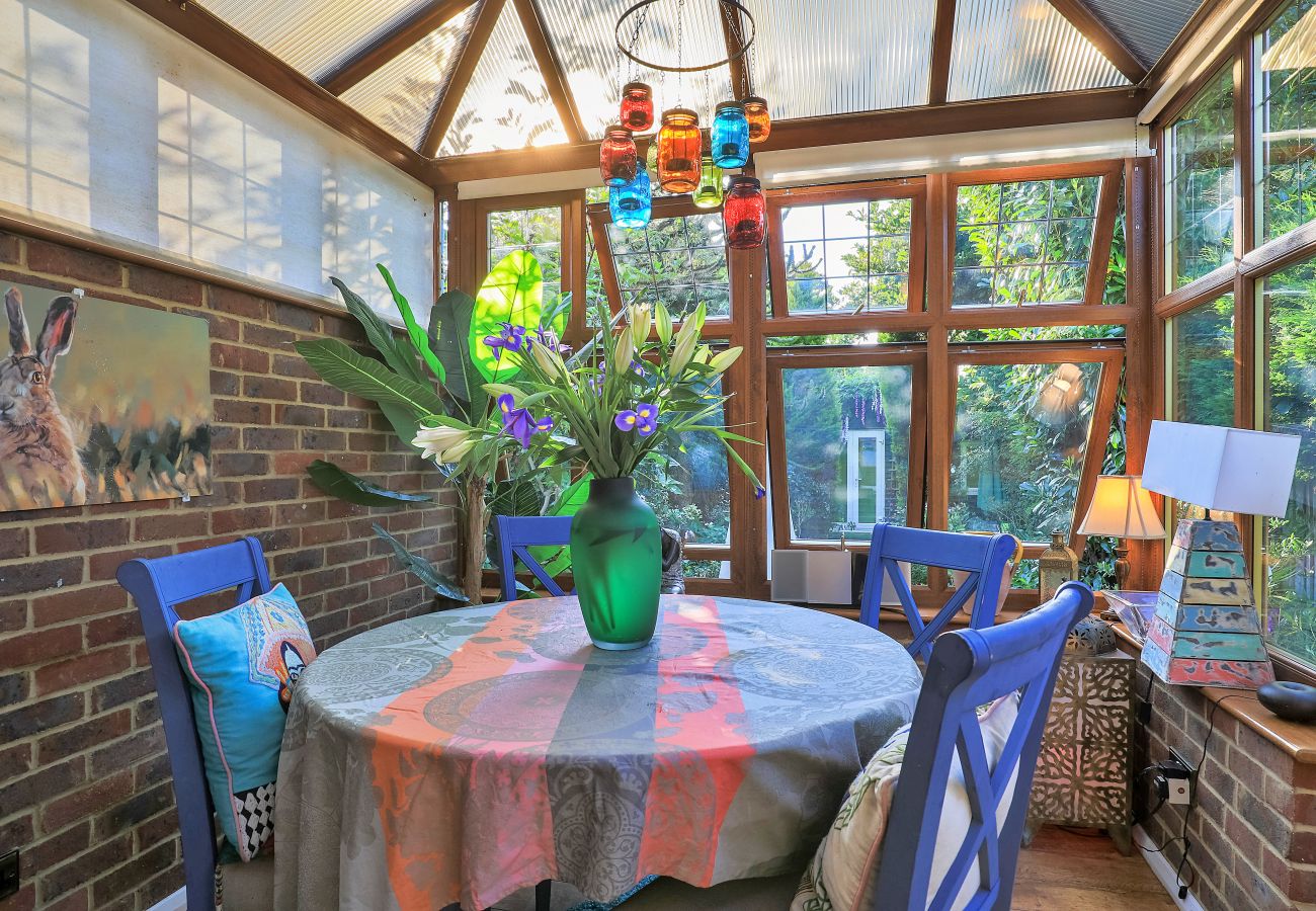 Cottage in Dormansland - Bracken