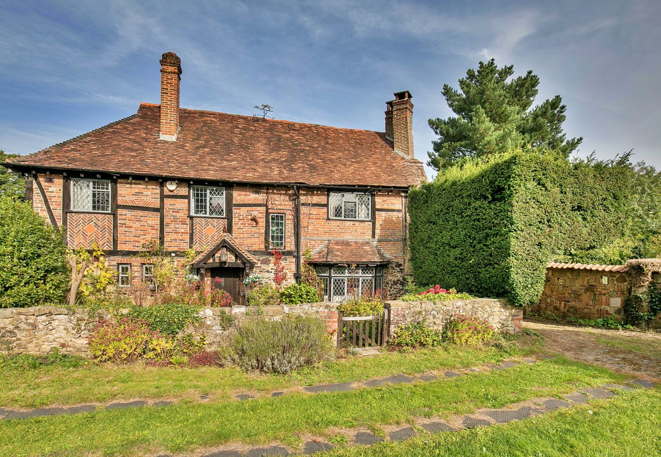 Cottage in Limpsfield - The Ratcatcher's Cottage