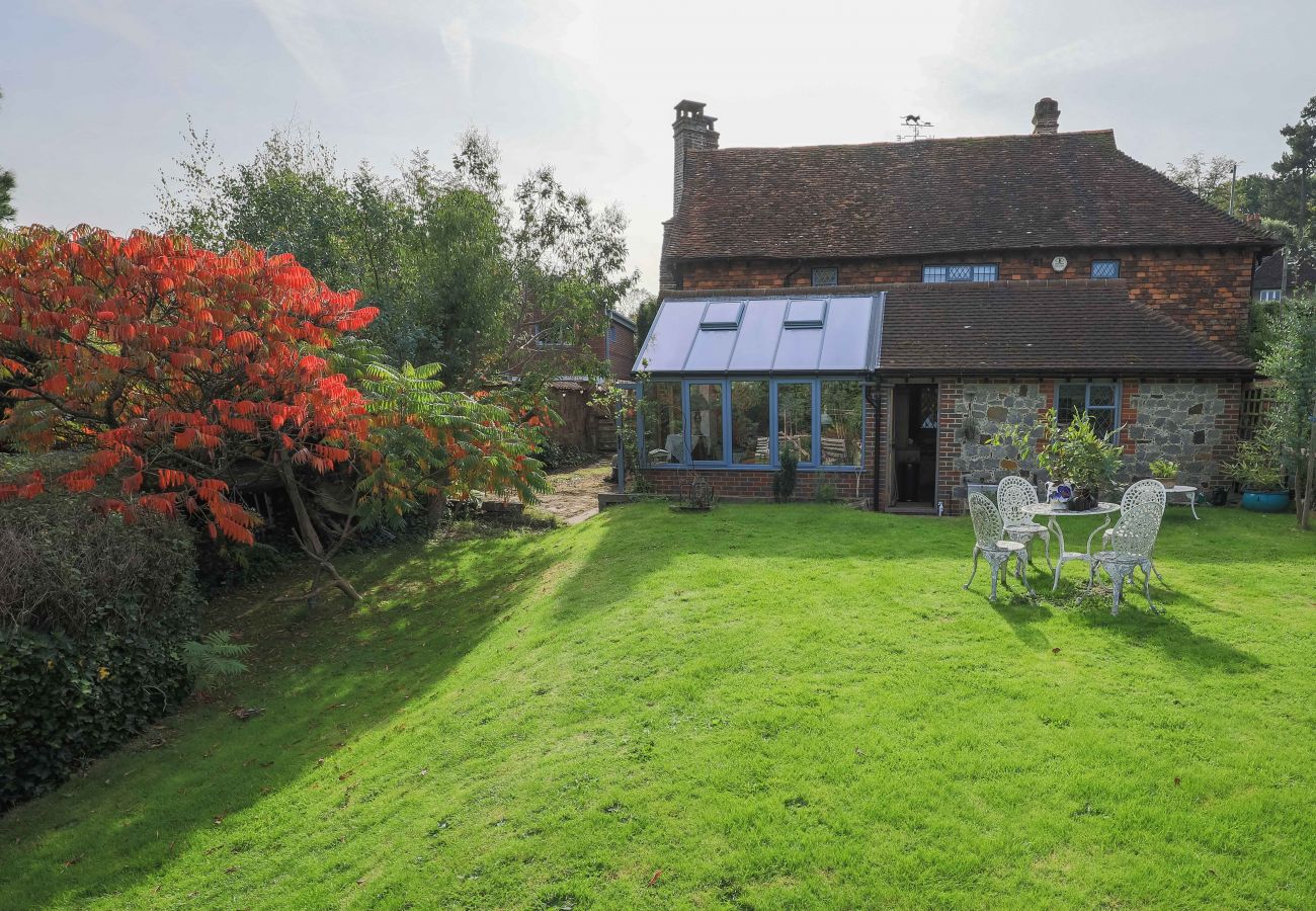 Cottage in Limpsfield - The Ratcatcher's Cottage