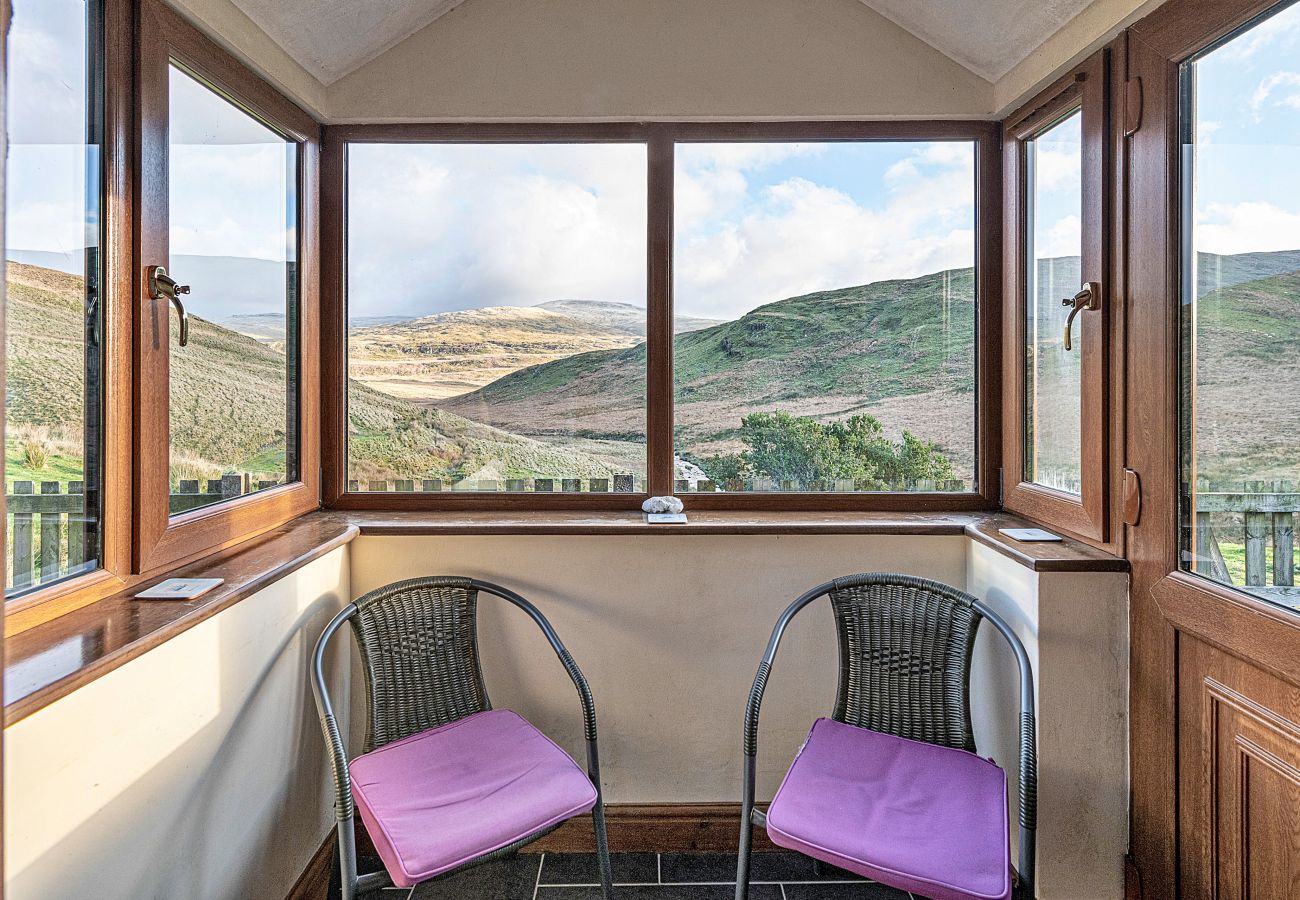 Cottage in Talybont - Llechwedd Mawr